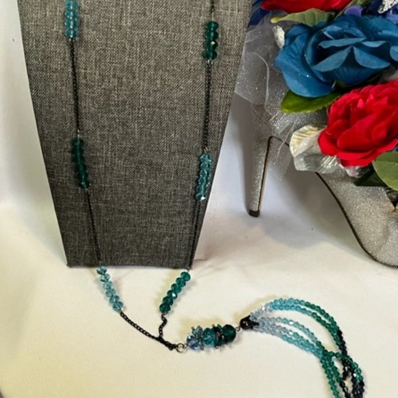 Turquois and Blue Long Beaded Necklace with Black Chain. - Picture 4 of 4
